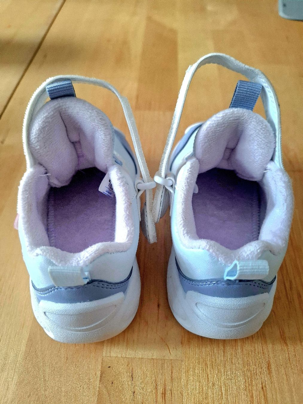 Chaussures hommes: Kinder Turnschuhe Grösse 21 NEU – Neuf avec emballage d'origine à Brig par Tucan_52wm 5