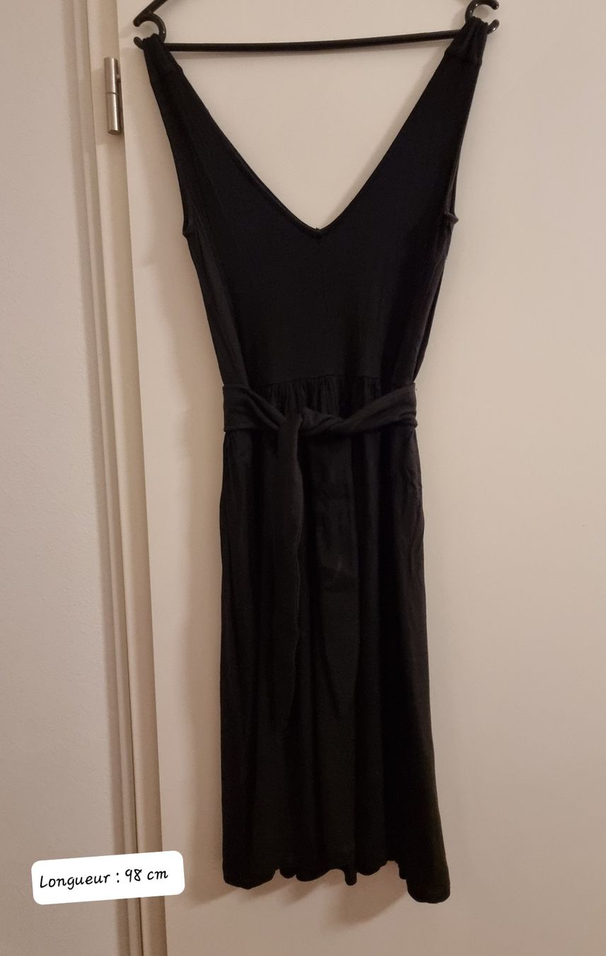 Nafnaf Kleider: Robe d'été noire NAFNAF Paris – Gebraucht aus Veyrier von Leilazizou 1