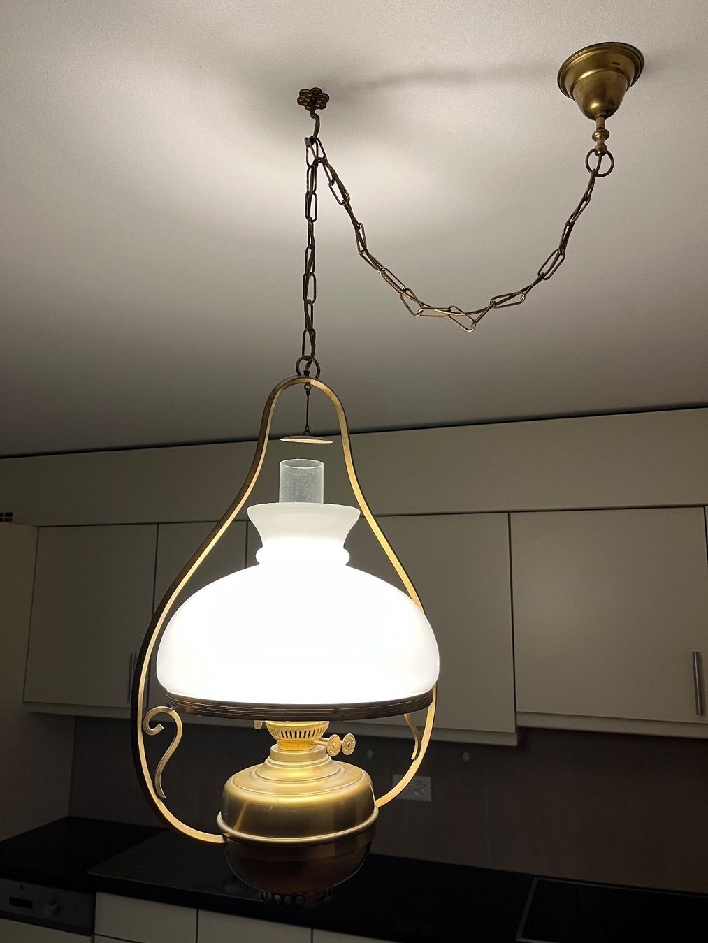 Lustres & lampes de plafonds: Lampe opaline laiton – D'occasion à Marin-Epagnier par LesEscaliers