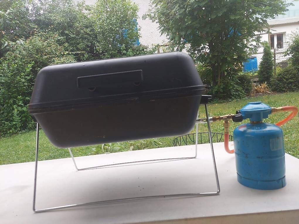 Grils: Tischgrill-Lavastein P180 – D'occasion à Domat/Ems par mmn_q75f 1