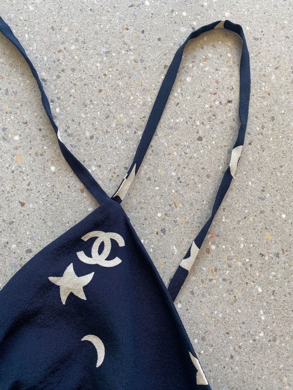 Chanel Tops: Chanel Seidentop – D'occasion à Zürich par dudeli83 6