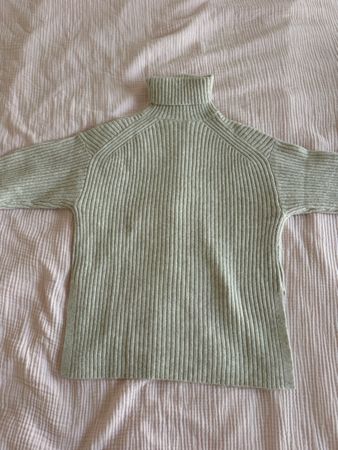 Zwei oversized Pullover, Grösse XS, Top Zustand!