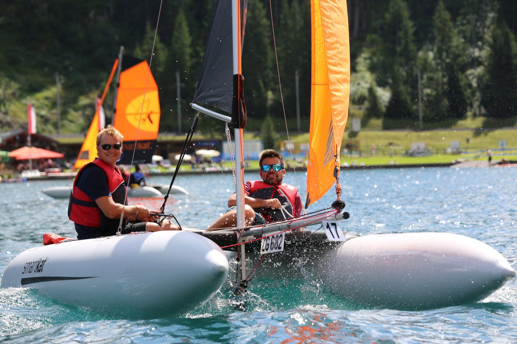 Boote: Smartkat Racing 5.0 M Katamaran Top Zustand – Gebraucht aus Cham von jst_q2s2