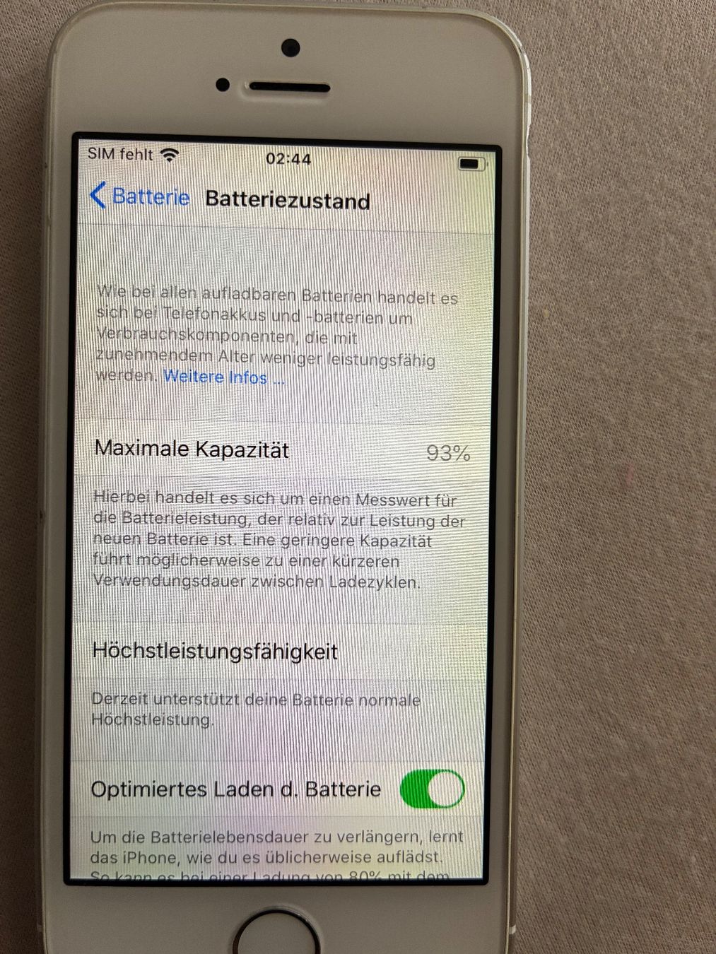 Apple Portables: Iphone SE – D'occasion à Glarus par thornton 3