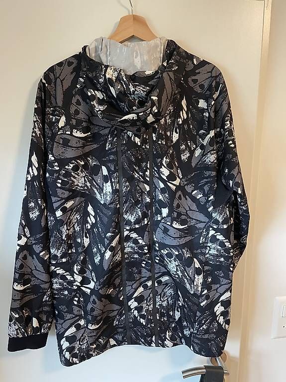 Jacken: Peak Performance Windbreaker Grösse M – Gebraucht aus St. Gallen von rom_z5fk 1