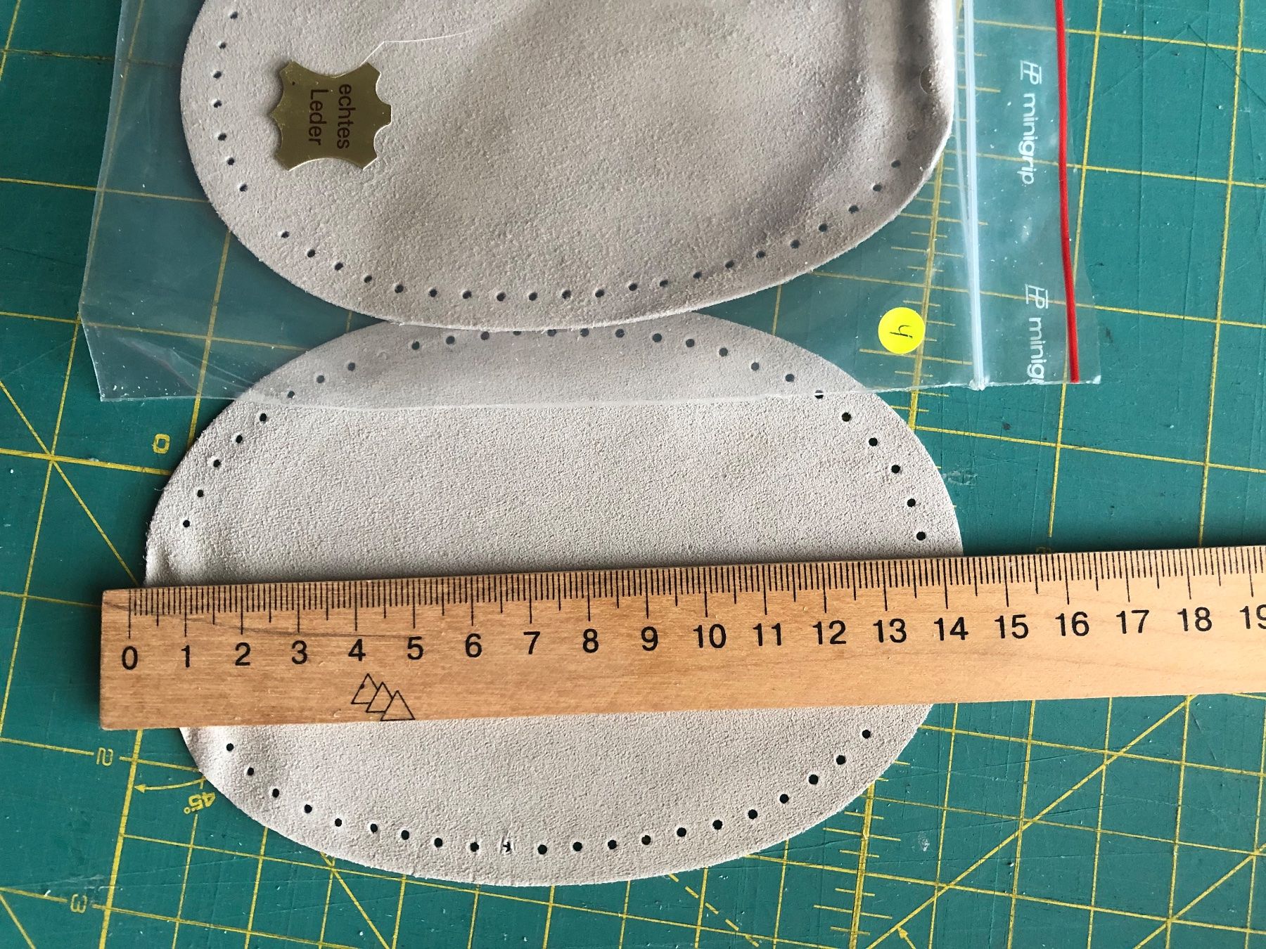 Toppe: Ellbogen/Knie Leder Patches 4 – Nuovo e nell'imballaggio originale da Eglisau venduto da Vidal_sosun