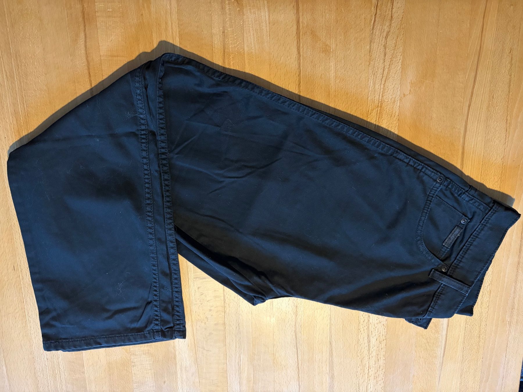Wrangler Jeans: Wrangler jeans – Usato da riddes venduto da lauali01