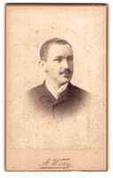 Fotografie A. Wicky, Berne, Junger Mann 