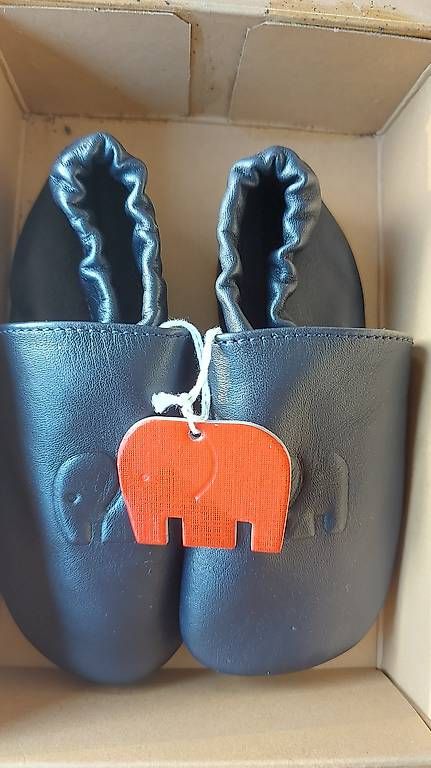 Chaussures garçon: Lederfinkli Gr. 12-18 Mt Elefant Neu – D'occasion à Rotkreuz par MASI17 1