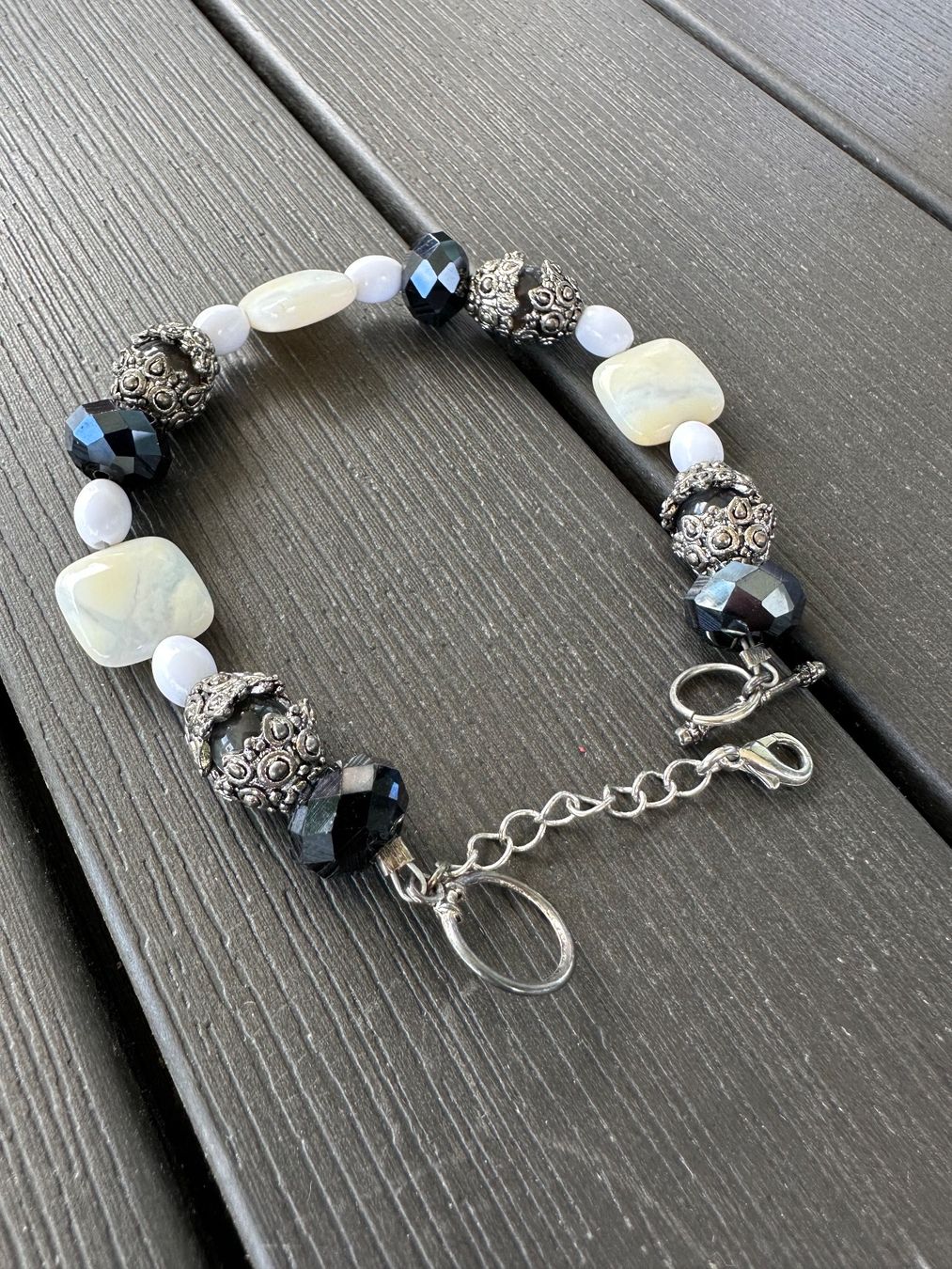 Armbänder & -reifen: Armband mit Steinen – Gebraucht aus Winterthur von AngiDi 2