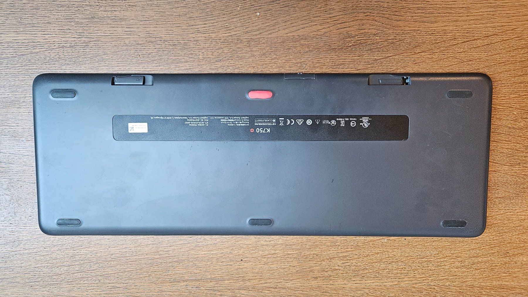 Logitech Tastaturen: Defect Logitech Solar Wireless Keyboard K750 – Defekt aus Assens von LaurynasK 1