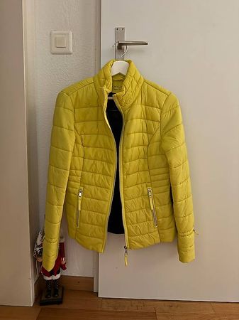 Orsay leichte Jacke grün/gelb Grösse 38