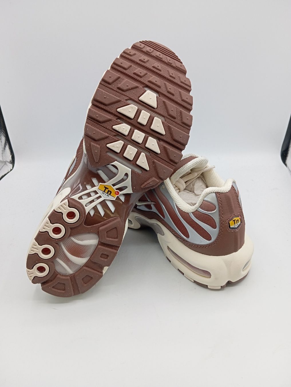 Nike Damenschuhe: Nike Air Max Plus (EU38.5) – Neu und originalverpackt aus Schaffhausen von outlez 6