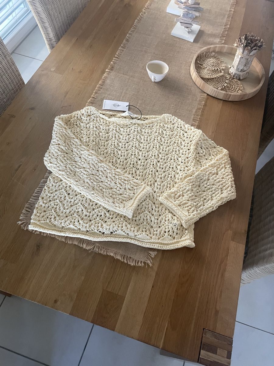 Pullover & Sweatshirts: Stradivarius Pullover. Gr. S. Neu mit Etikett  – Neu und originalverpackt aus Dübendorf von jlu_r7hz 3