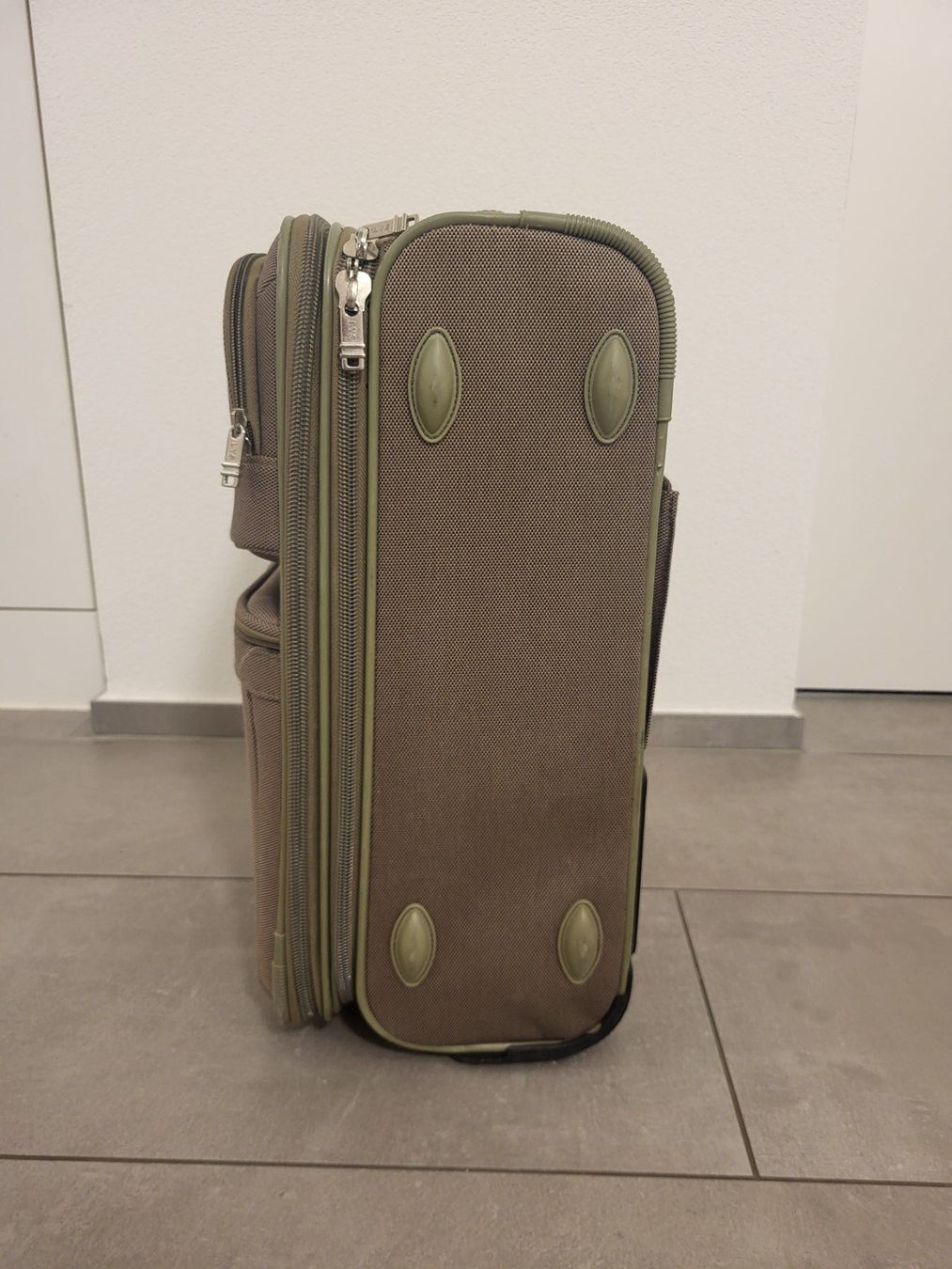 Valigie: LYS Paris Rollkoffer - beige – Usato da Baar venduto da clar6 3