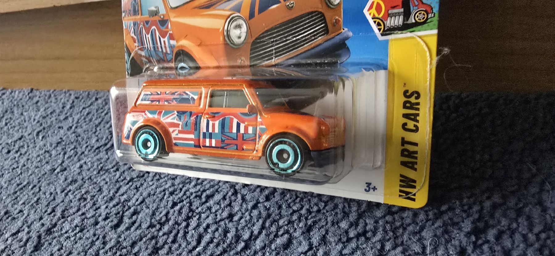 Hot Wheels Modellautos: 1967 Austin Mini Van – Neu und originalverpackt aus Merligen von SwissMini27 1
