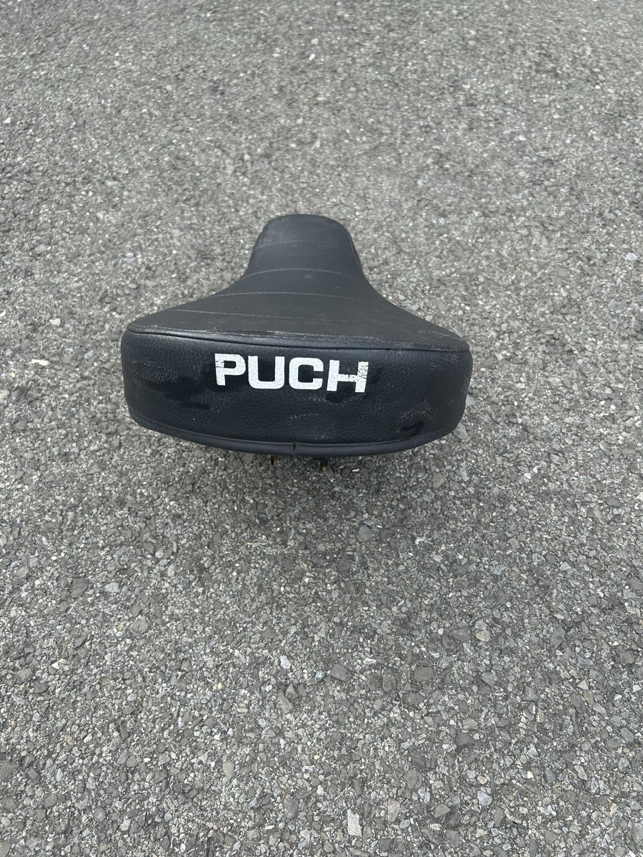 Pièces pour mobylette: Puch Sattel – D'occasion à Bennau par Steinboden
