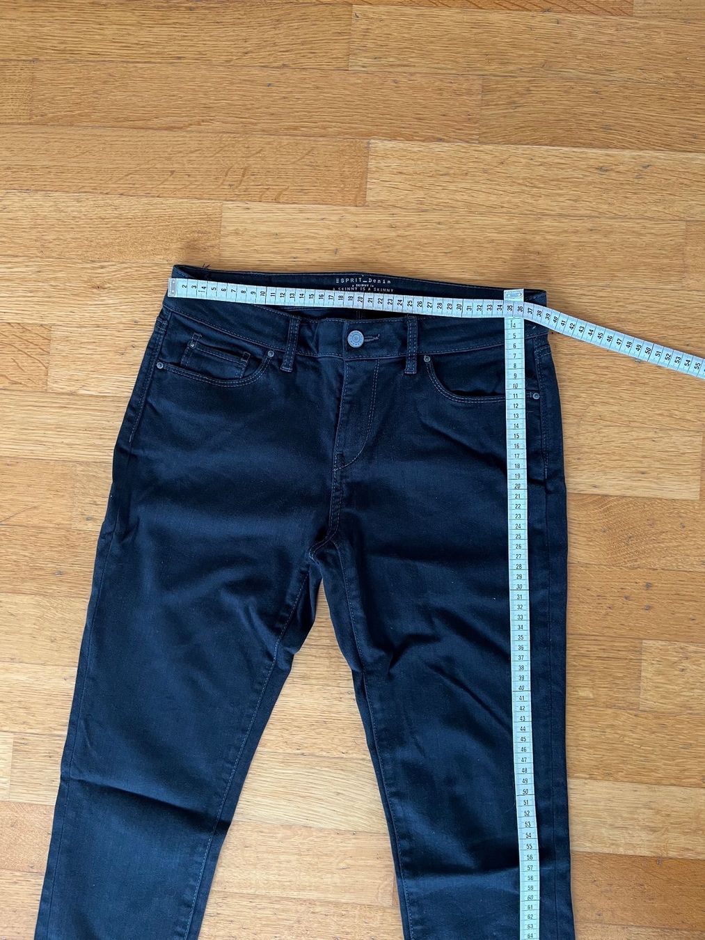 Esprit Jeans: schwarze Esprit Damen Jeans, Grösse 29 – Usato da Kreuzlingen venduto da zwergli05 1
