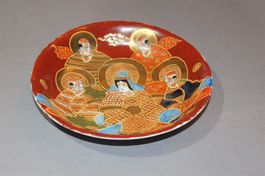 Beeindruckende Satsuma-Schale mit 5 Personen