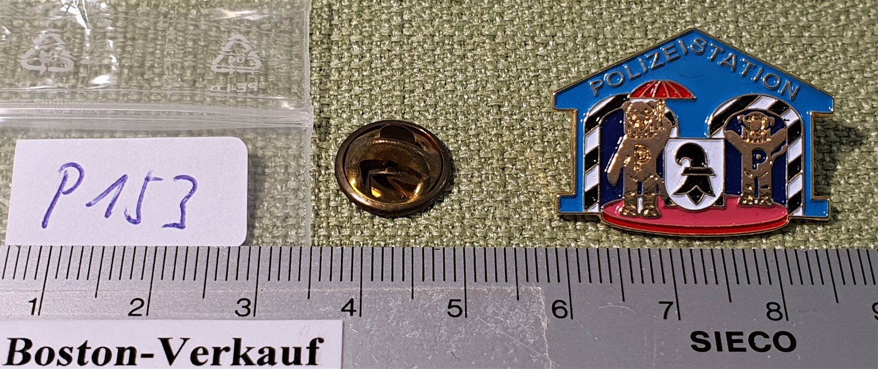 Placchette & Badge: P153 - Pin Polizei Station Posten Basel – Usato da Reinach BL venduto da Boston-Verkauf 1
