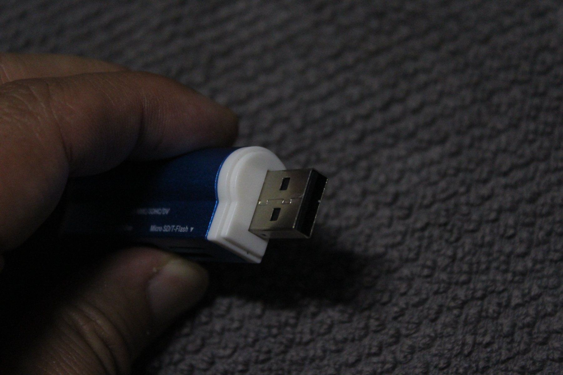 Lettori di schede: Karten lese gerät TF Card Reader Micro SD MMC M2 USB Stick – Nuovo (secondo la descrizione) da Kirchdorf AG venduto da suntory010 1