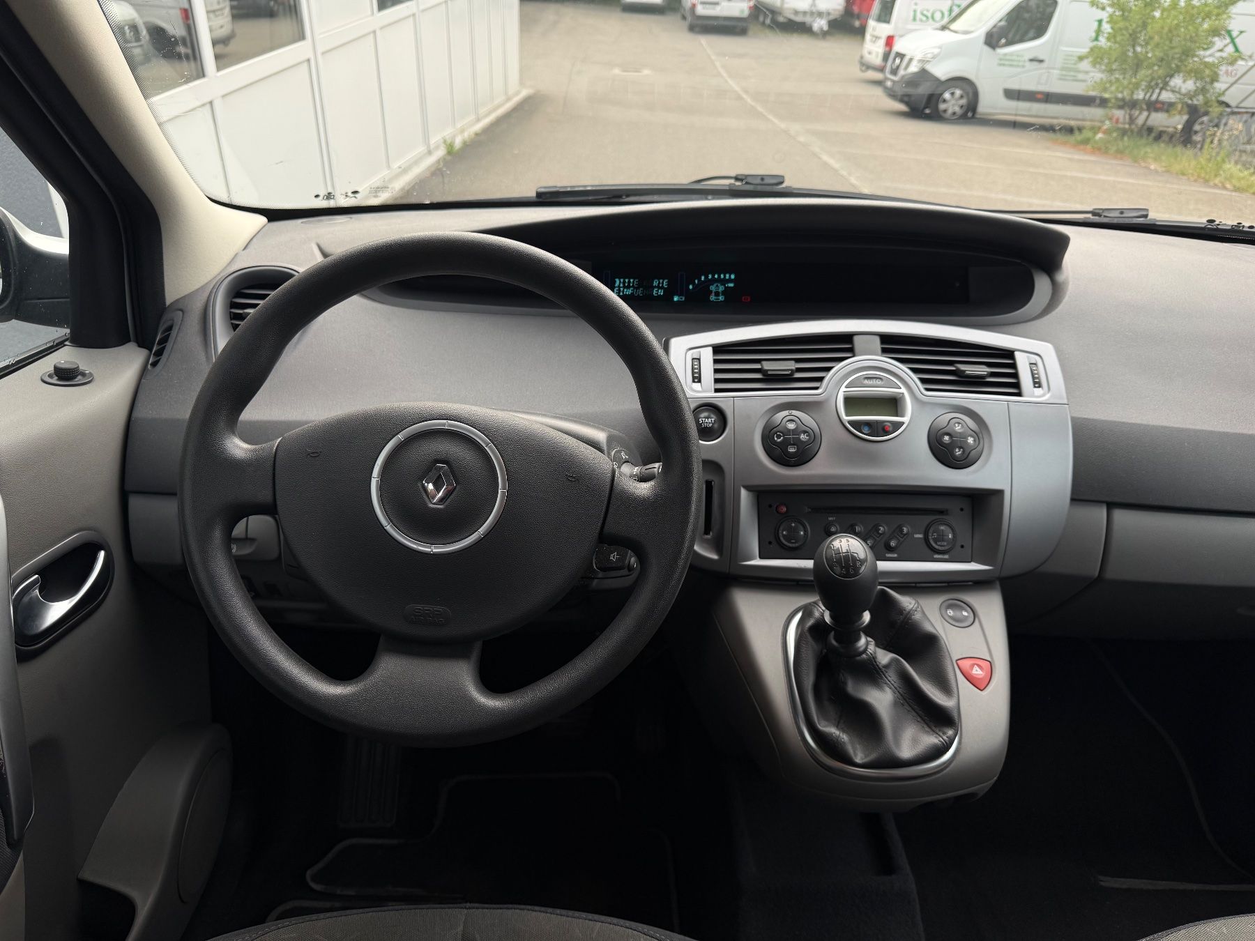 Renault Automobili: Renault Mégane Scénic II 2.0 16V Dynamique – Usato da Uettligen venduto da yan_f6nc 6