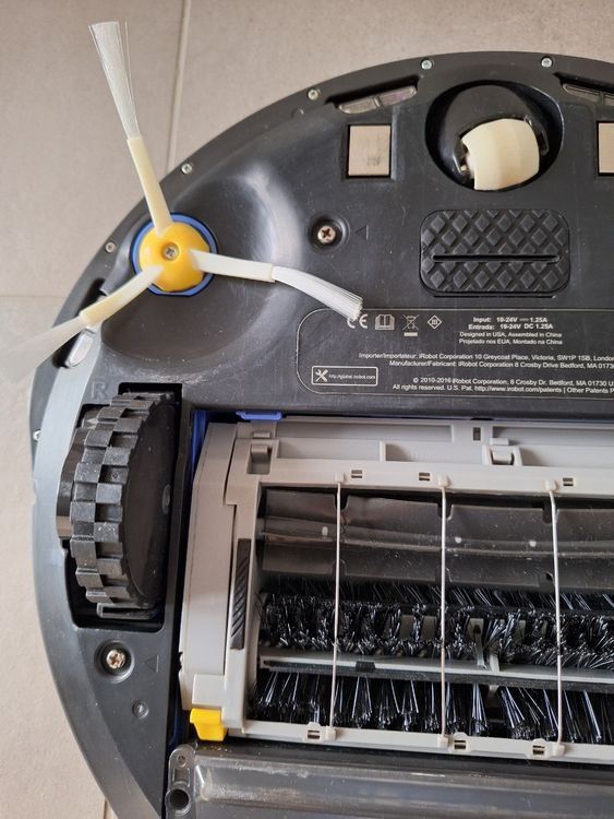 Irobot Aspirapolveri & Accessori: I Robot Roomba – Usato da Schwanden GL venduto da Lesyk-av 2