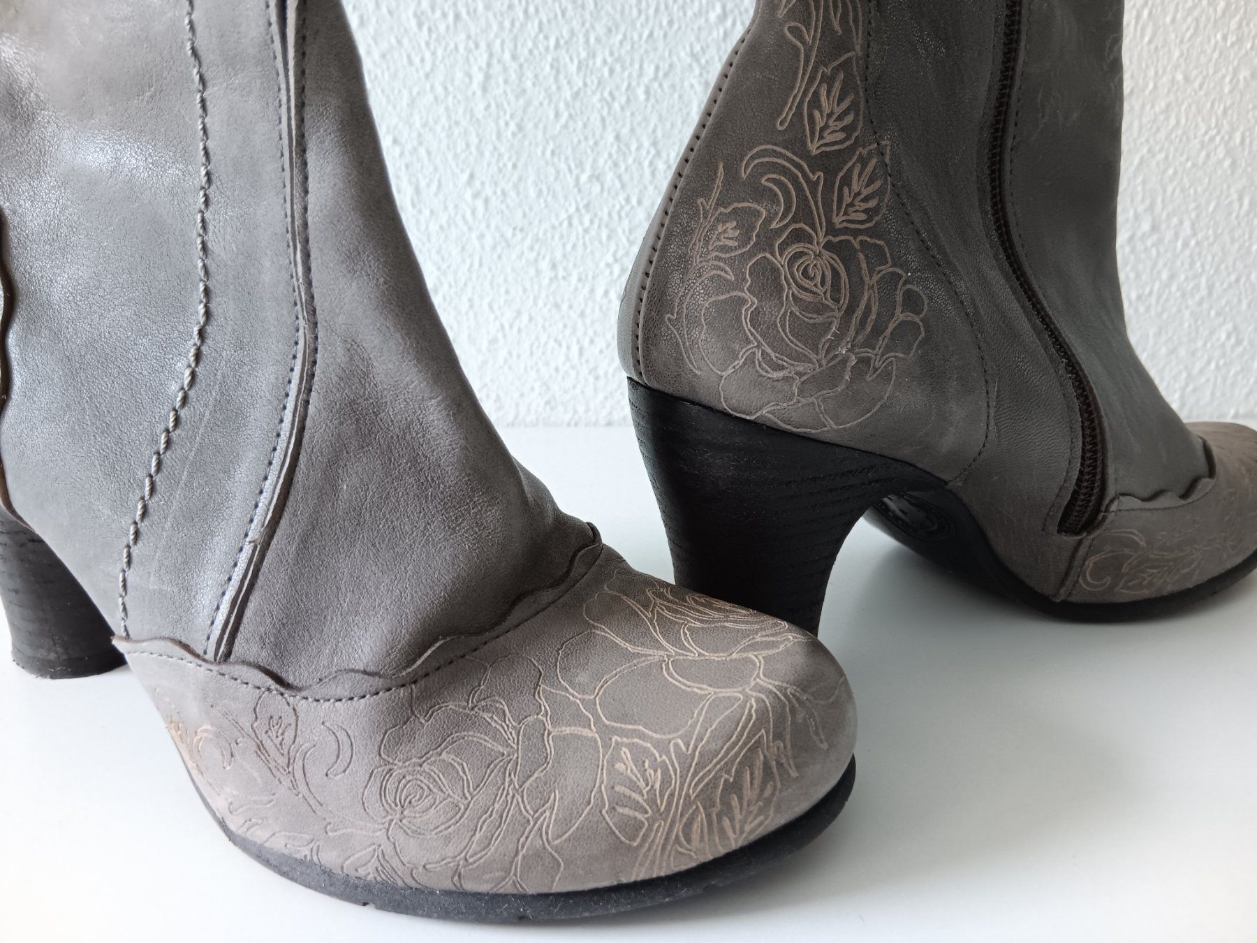 Scarpe da donna: GOLD BUTTON Bottines / Stiefeletten pointure / Nummer 35 – Usato da Cossonay-ville venduto da Super-Price-Quality 4