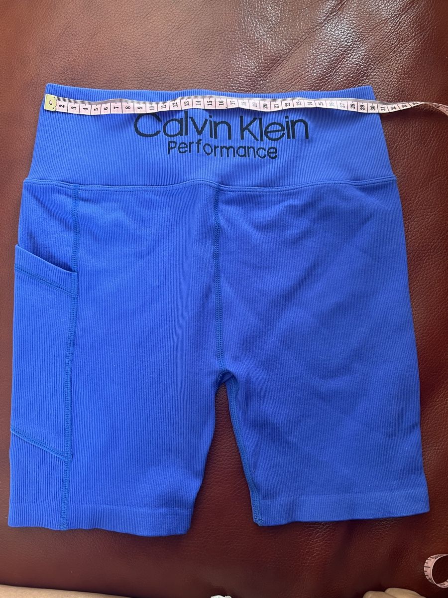 Calvin Klein Leggings: Calvin Klein Women's Active Set, size S – Nuovo e nell'imballaggio originale da Veyras venduto da ValClasse 3
