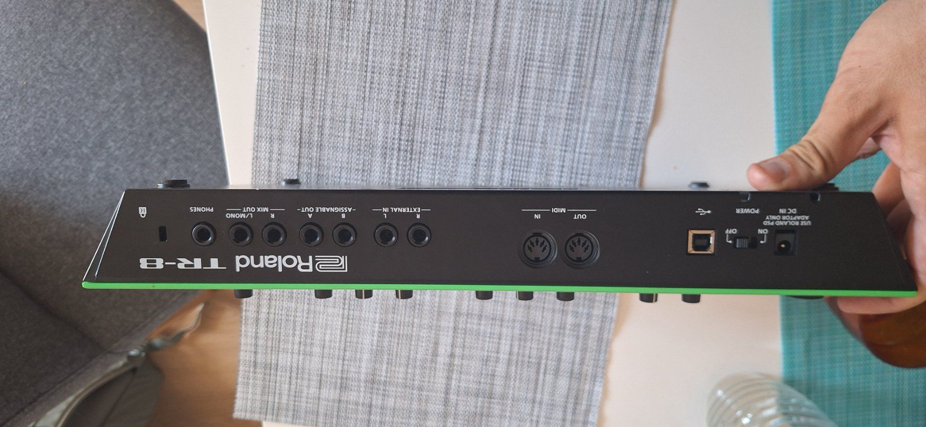 Roland Musikinstrumente: Roland TR-8 Drum Machine – Gebraucht aus Biel/Bienne von andreascoradi 1