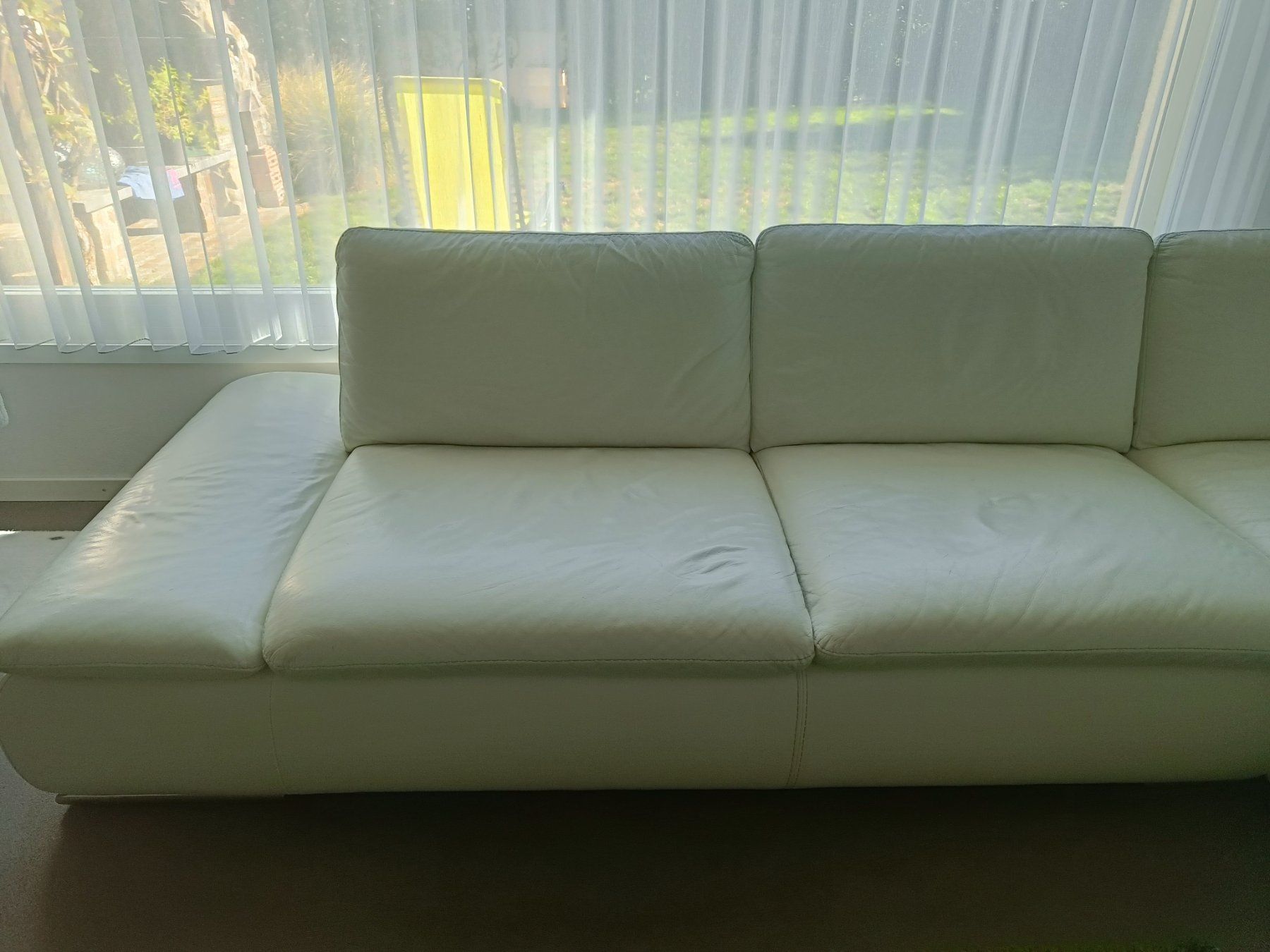Sofas: Weisses Ledersofa – Gebraucht aus Niederglatt ZH von Marcj 1