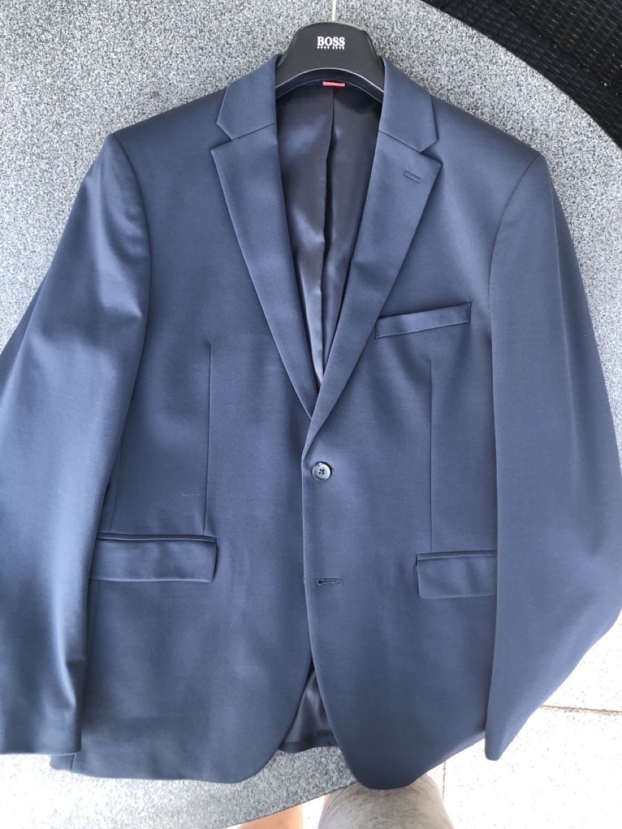 Esprit Costumes, combinaisons de sport et fonctionnelles: ozean-blauer Esprite-Anzug – Neuf (Voir description) à Merligen par iTzRafi