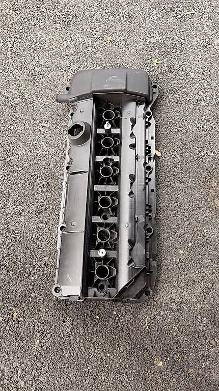 Alle Autoersatzteile: Zylinderkopfabdeckung BMW e60  – Neu und originalverpackt aus Meltingen von Stylez 1