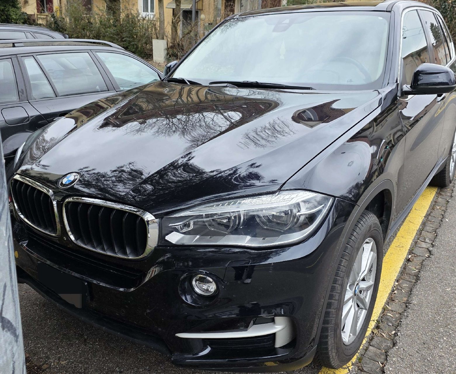 BMW Automobili: BMW X5, Schwarz, Top Zustand, – Usato da Biel/Bienne venduto da hp16
