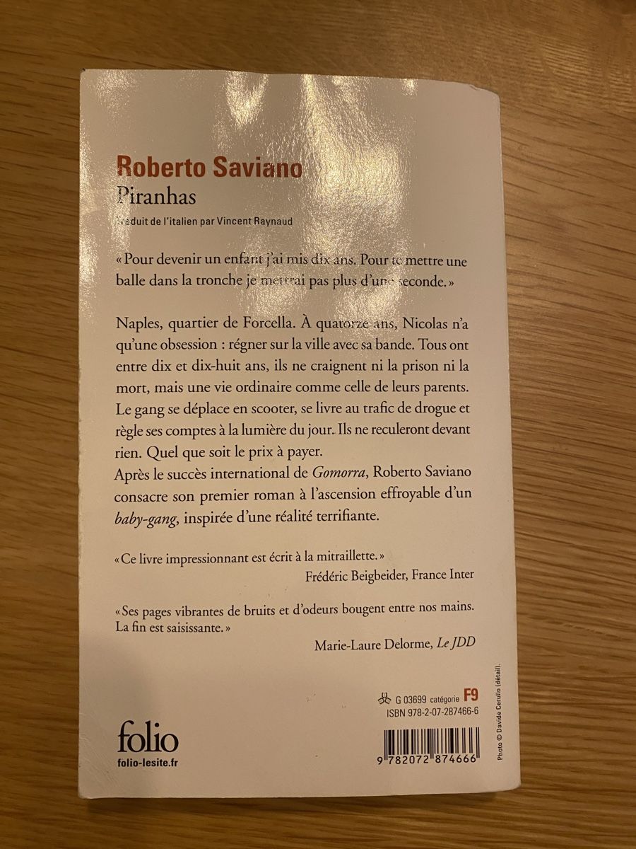 Bücher: Livre Roberto Saviano Piranhas – Gebraucht aus Bussigny von Pauline.dbs 1