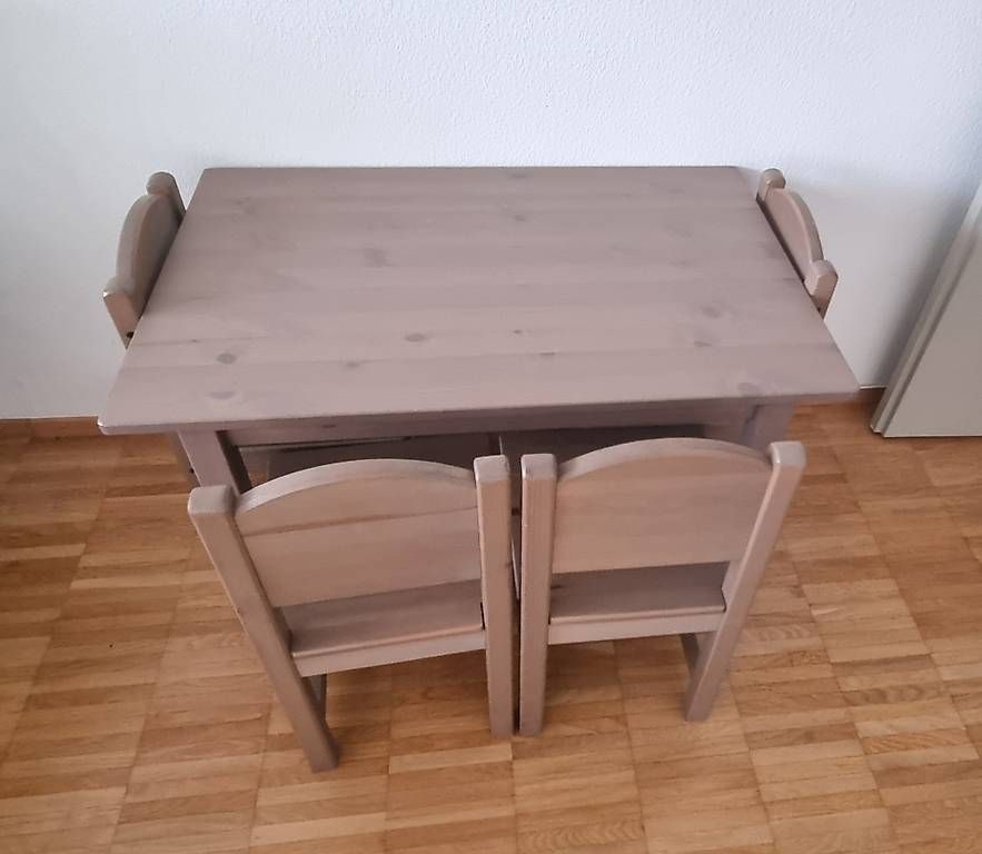 Ikea Tische: Kindertisch – Gebraucht aus Muttenz von Dona1991