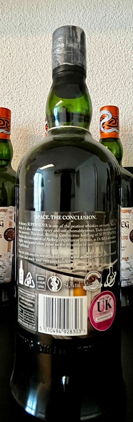Ardbeg Bevande alcoliche: Ardbeg Supernova 2010-2019 & Hypernova 2022 Set – Nuovo (secondo la descrizione) da Niederhünigen venduto da swissdram 6