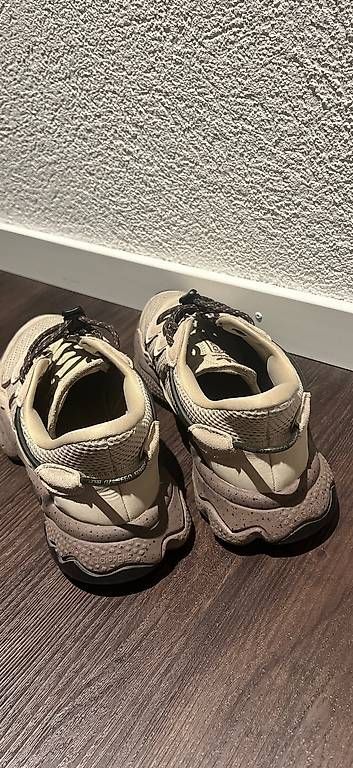 Scarpe da uomo: Adidas Ozweego Gr.40 2/3 – Usato da Kölliken venduto da Vtecnique 3