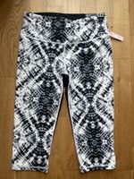 Victoria’s Secret Capri Sports Leggings M NEW