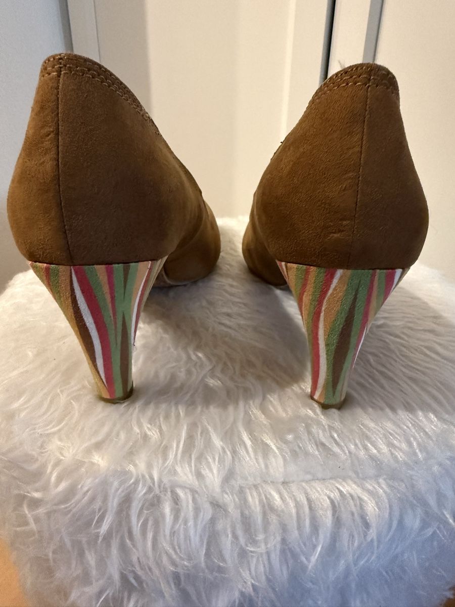 Scarpe da donna: Escarpins Marco Tozzi / Taille 39 / NEUF ! – Nuovo e nell'imballaggio originale da MASSONGEX venduto da Luluone 1