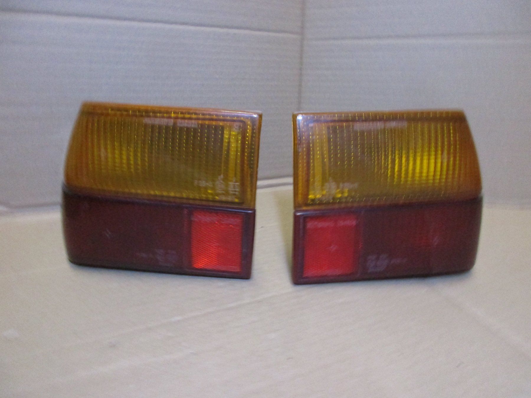 Alfa Romeo Tutti pezzi di ricambio auto: Alfasud Heckleuchten  links und rechts – Usato da Ennetmoos venduto da Truckdiver 2