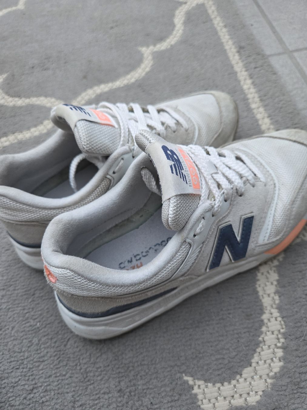 New Balance Scarpe da uomo: New Balance 997H Gr. 37 – Usato da Stein AG venduto da MARILiii89 1