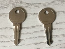 2 Stück Thule Schlüssel Nr. 109