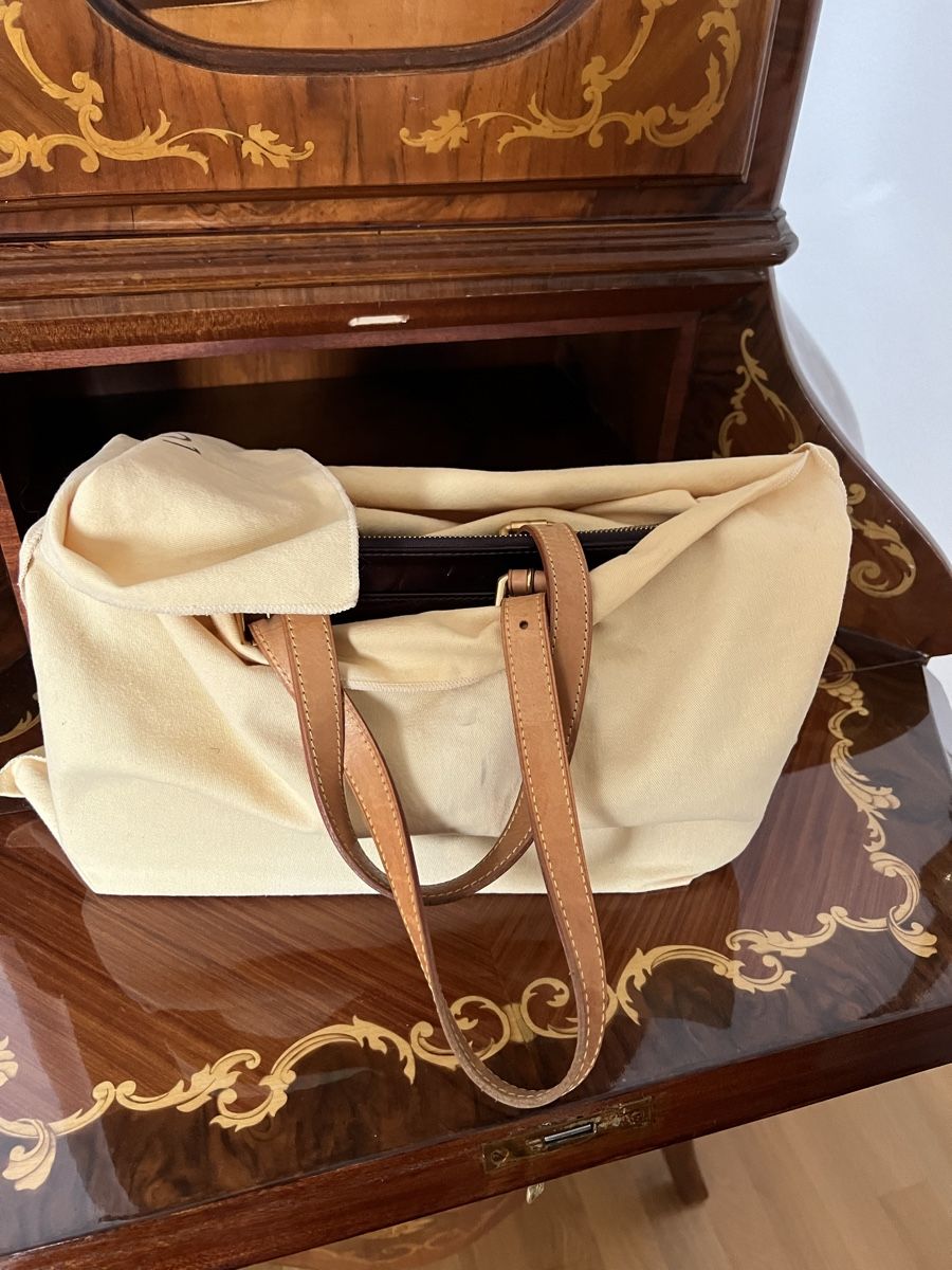 Louis Vuitton Borse da donna: Louis Vuitton Sac Trangle Vernis Cherry Bag – Nuovo (secondo la descrizione) da St.Gallen venduto da 303_7fcf 6