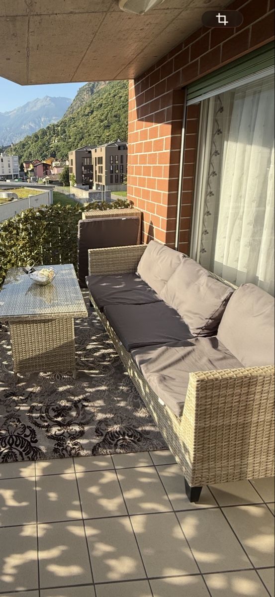 Conforama Set di tavolo e panche: Mobili da giardino  – Usato da Biasca venduto da flu_h52g