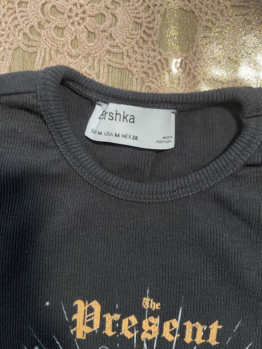 Bershka T-shirt: Bershka Cropped Shirt M – Usato da Meikirch venduto da Hilfe_Waisentiere 1