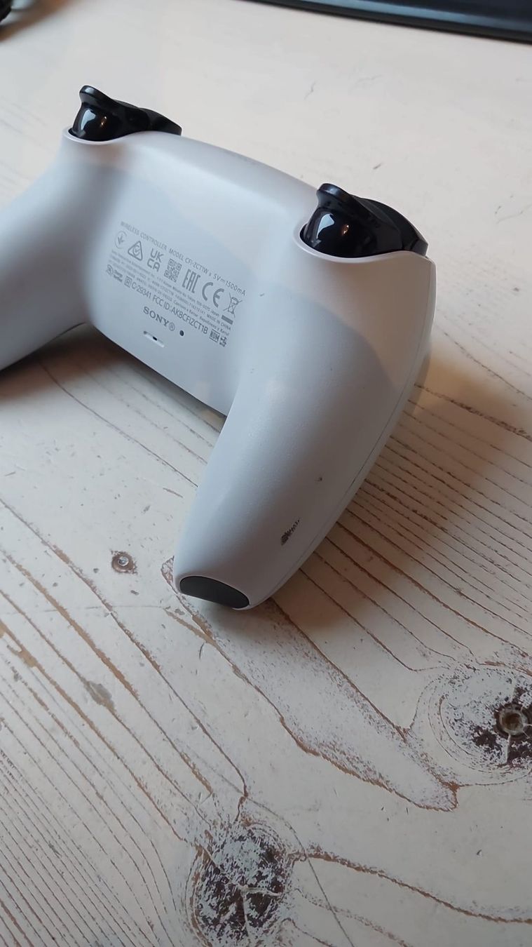 Sony Controller: PS5 Dualsense Controller mit TMR-Joysticks – Usato da Henggart venduto da Jan073 1
