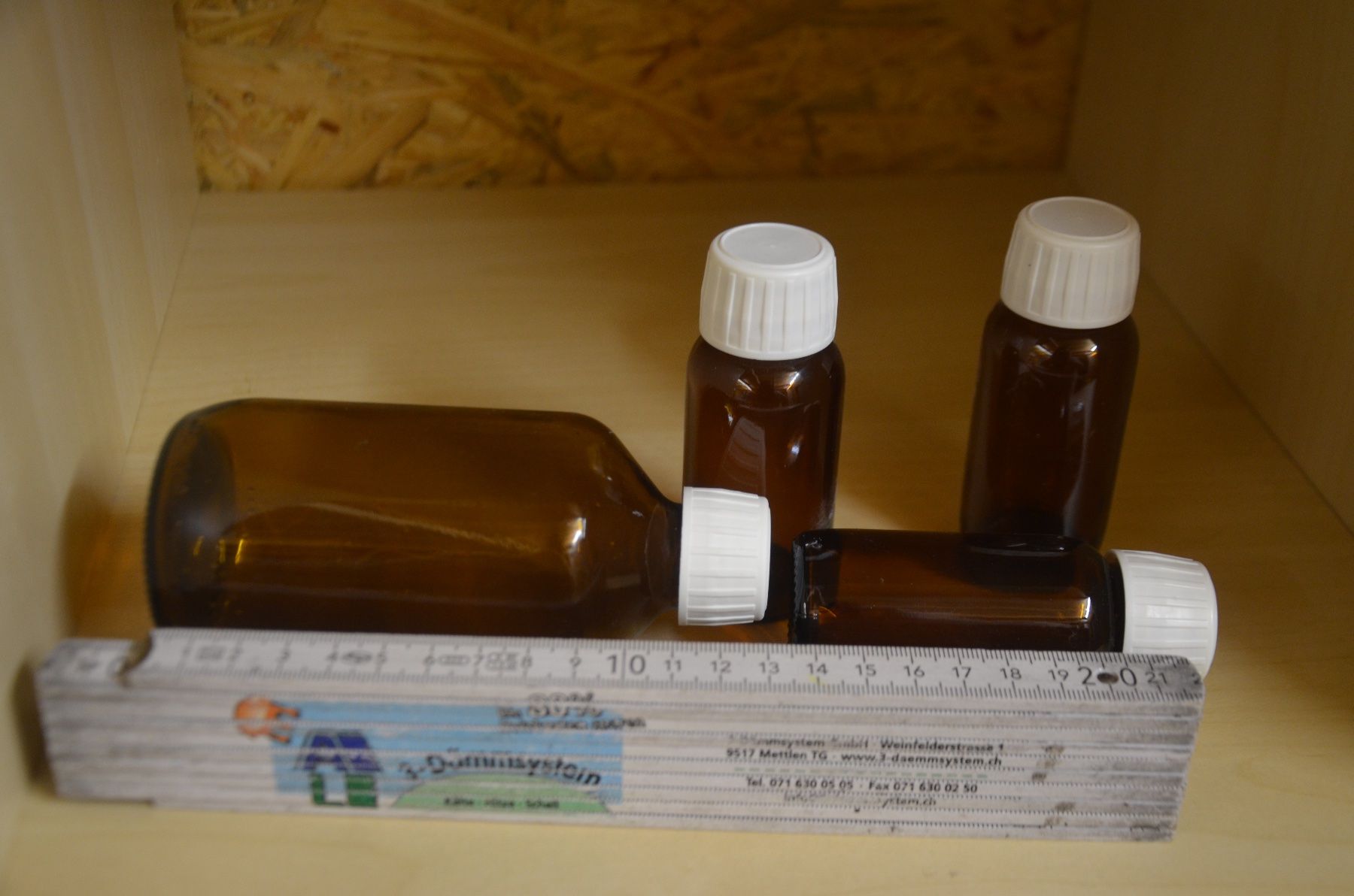 Altro in Stoviglie & Bicchieri: 4 STUCK KLEINE FLASCHE – Usato da Chiasso venduto da Dolly015 1