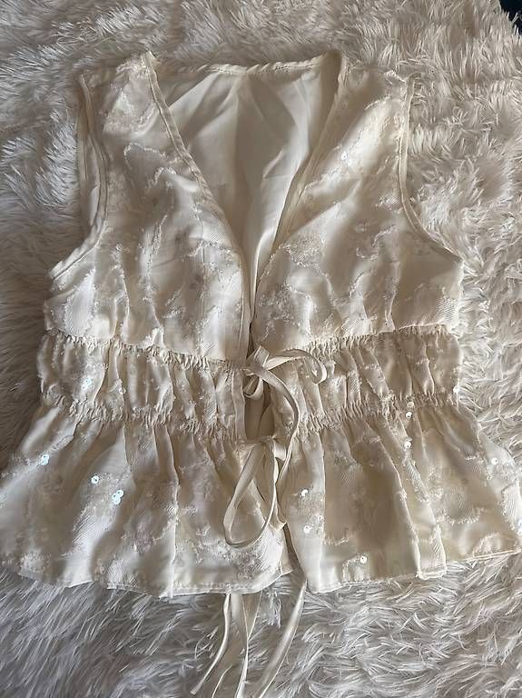 Tops: Top – Gebraucht aus Rolle von vam_y7vg 1