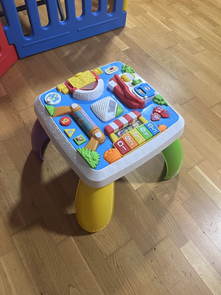 Fisher-Price Giocattoli: Fisher-Price Activity Table – Usato da Zürich venduto da cls_jgc7